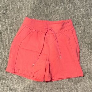 Lululemon scuba Athletica Coral Athletic Shorts size 6